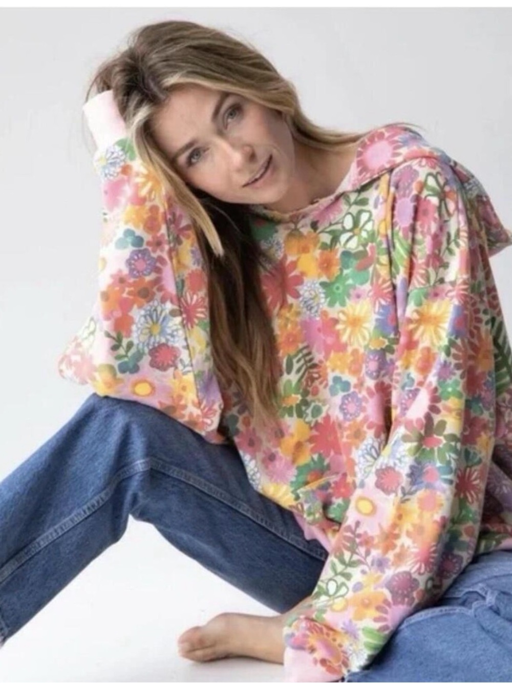 NATURAL LIFE Oversized Floral Hoodie with Multicolor Blooms - Size S/M